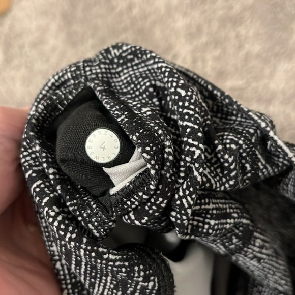 Lululemon Align Pant II *25" in Ice Grey Black - size 4 - Picture 7 of 11